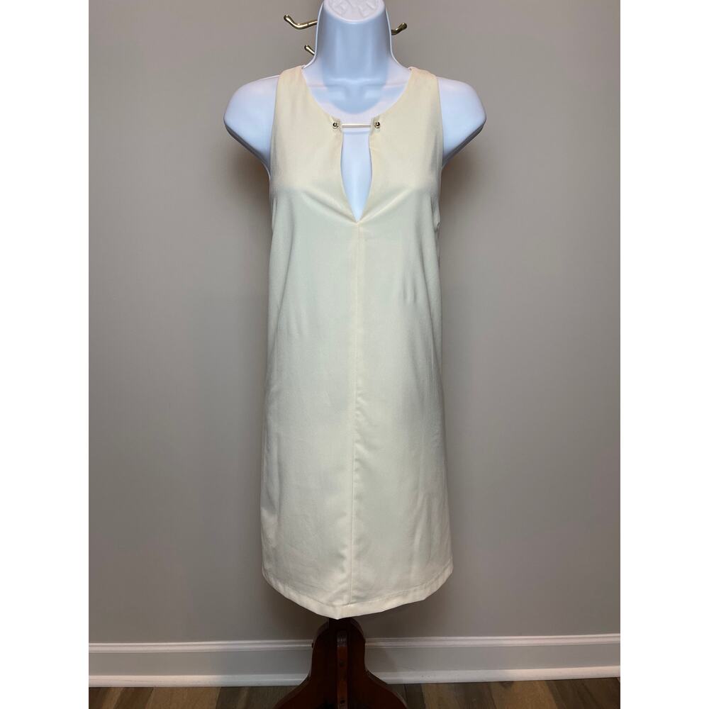 Lulus Bar Detail Shift Dress Cream Size M New Without Tag - Picture 9 of 9